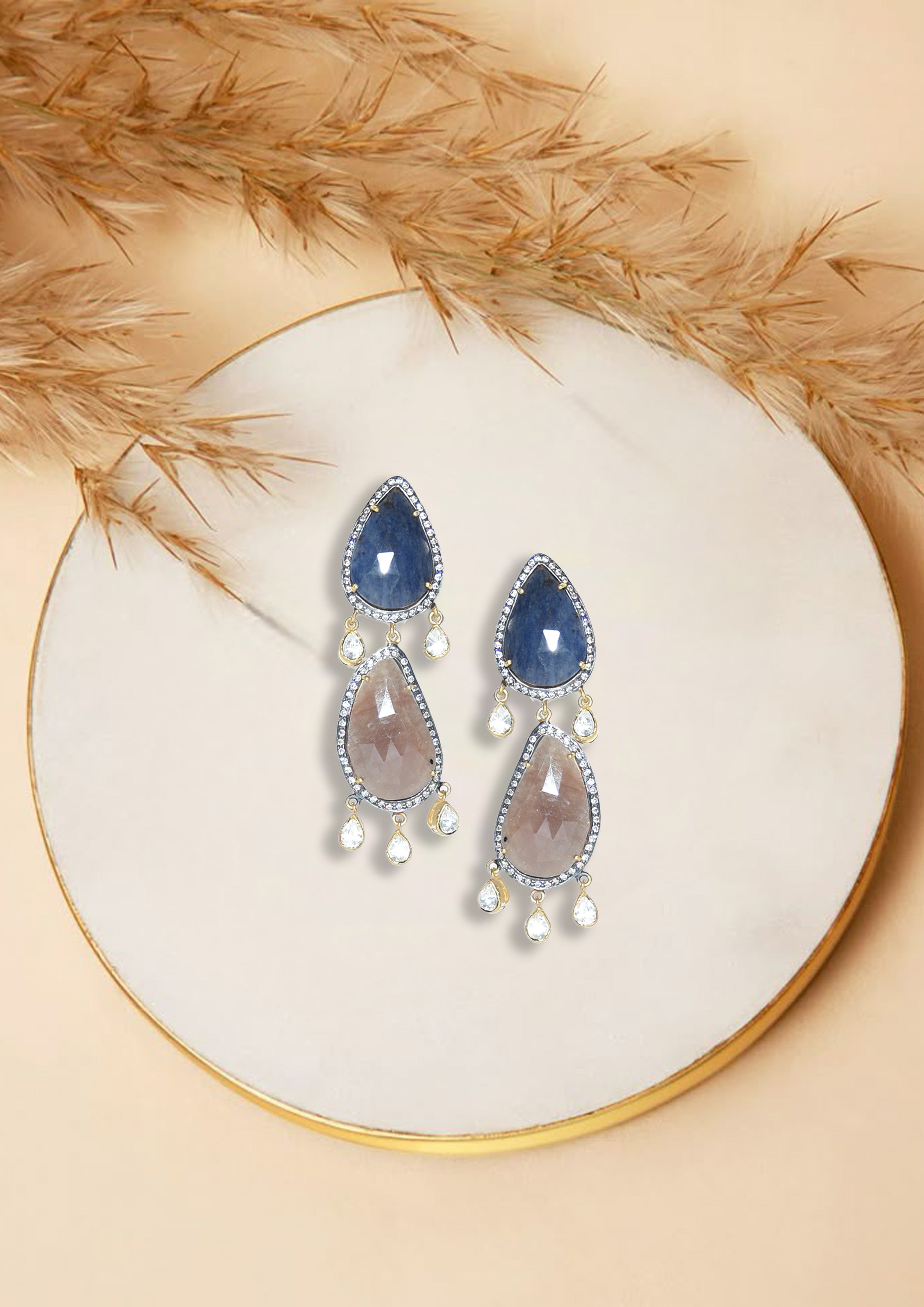 Elegant Dual-Tone Tear Drop Earrings