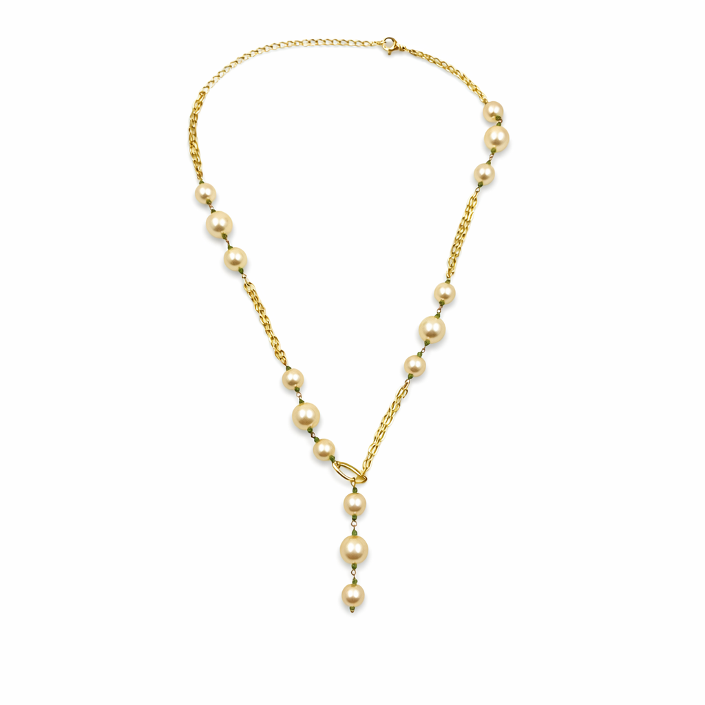 Elegant Pearl Drop Necklace