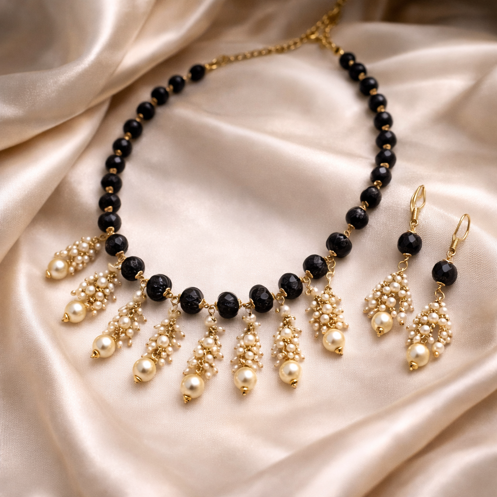 Dark Blue Strawberry Gemstone Necklace Set